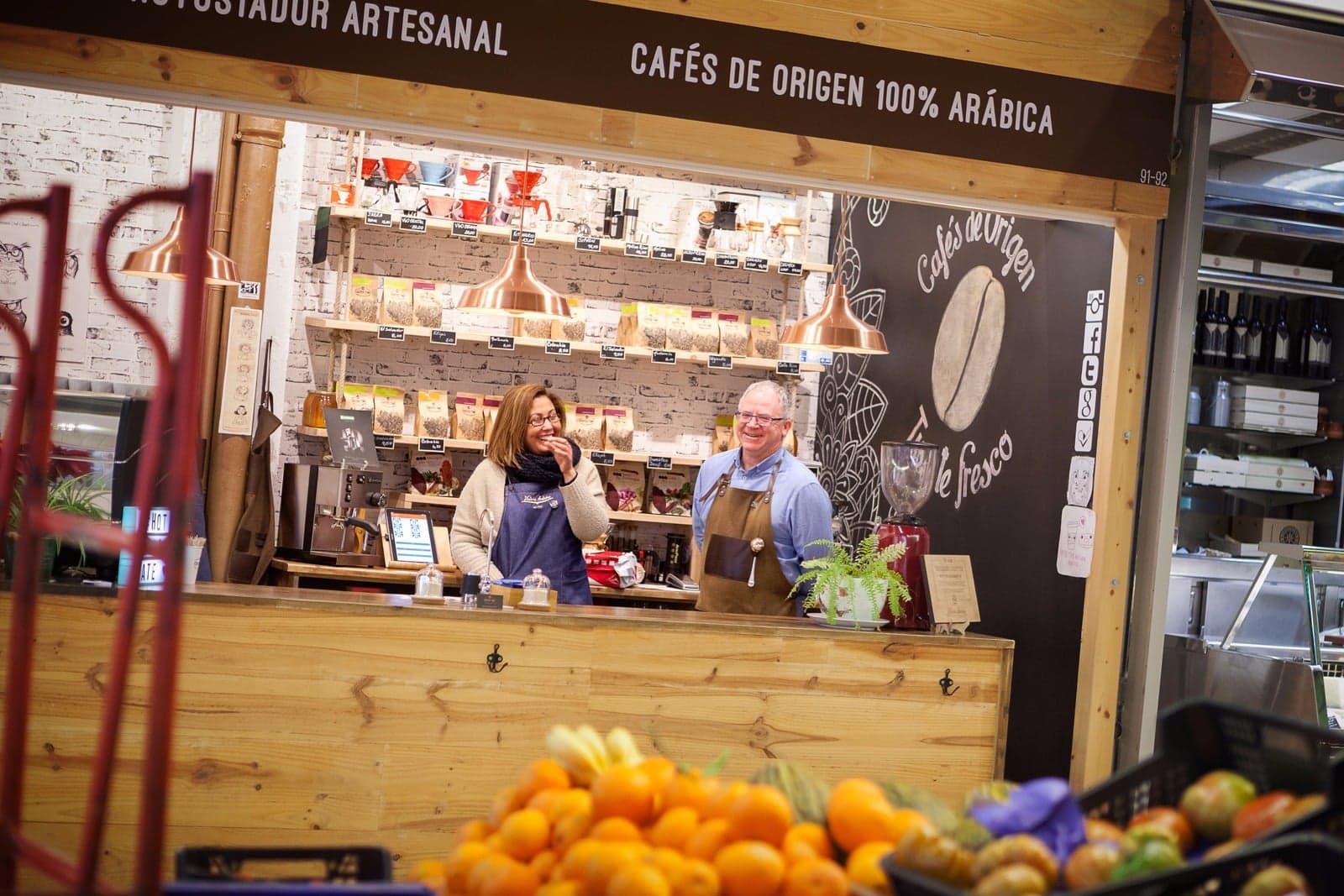 Ikore Kofi Ruzafa - Specialty coffee interior