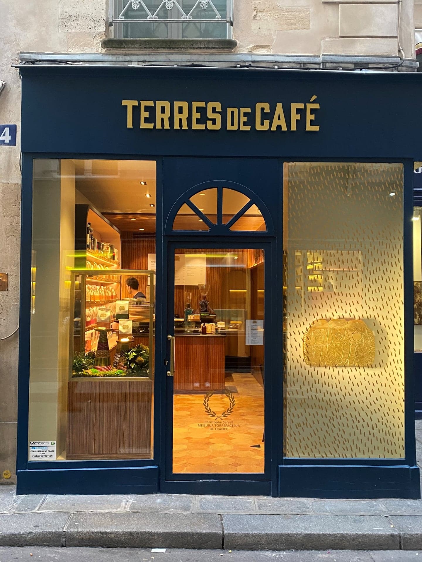 Terres de Café Saint-Germain-des-Prés interior