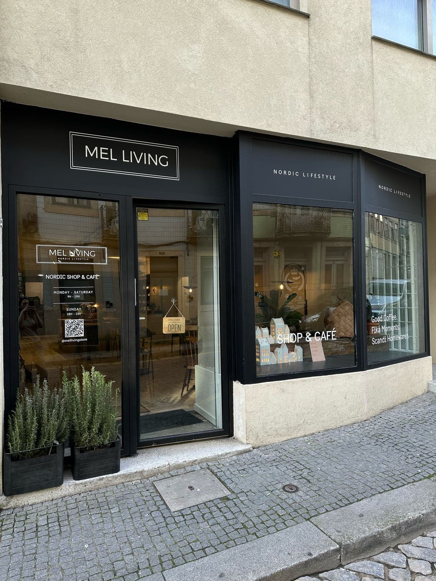 Mel Living Nordic Shop & Café interior