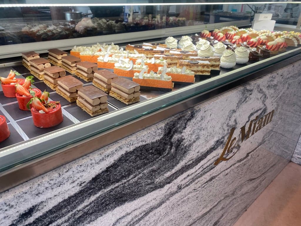 Le Miam, Boulangerie & Pâtisserie interior